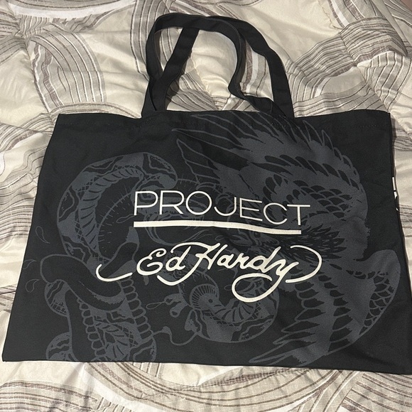 Exclusive Ed Hardy Black Tote with Skull and Heart Design - Picture 2 of 2